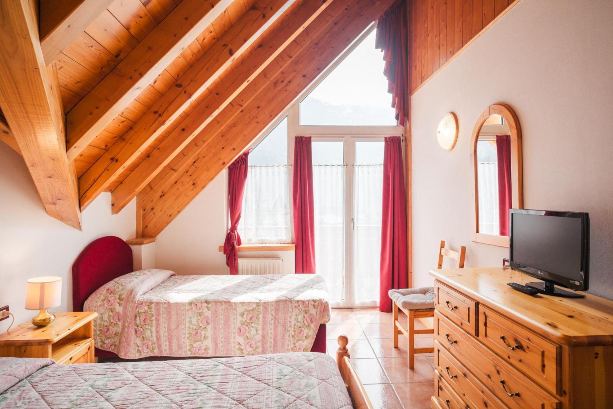 Residence Al Caminetto Molveno Εξωτερικό φωτογραφία