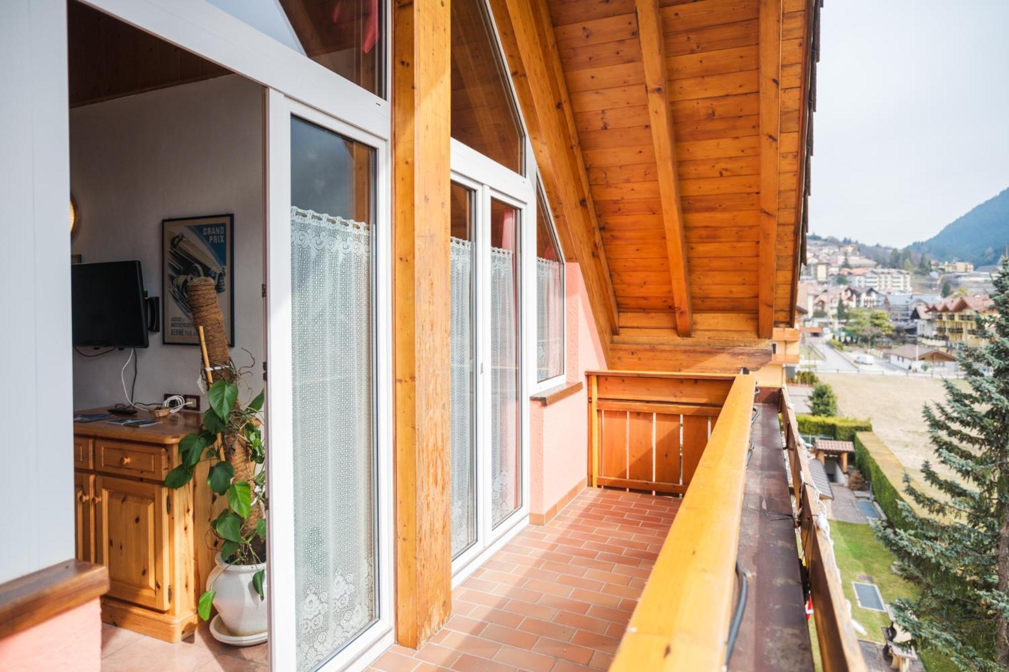 Residence Al Caminetto Molveno Εξωτερικό φωτογραφία