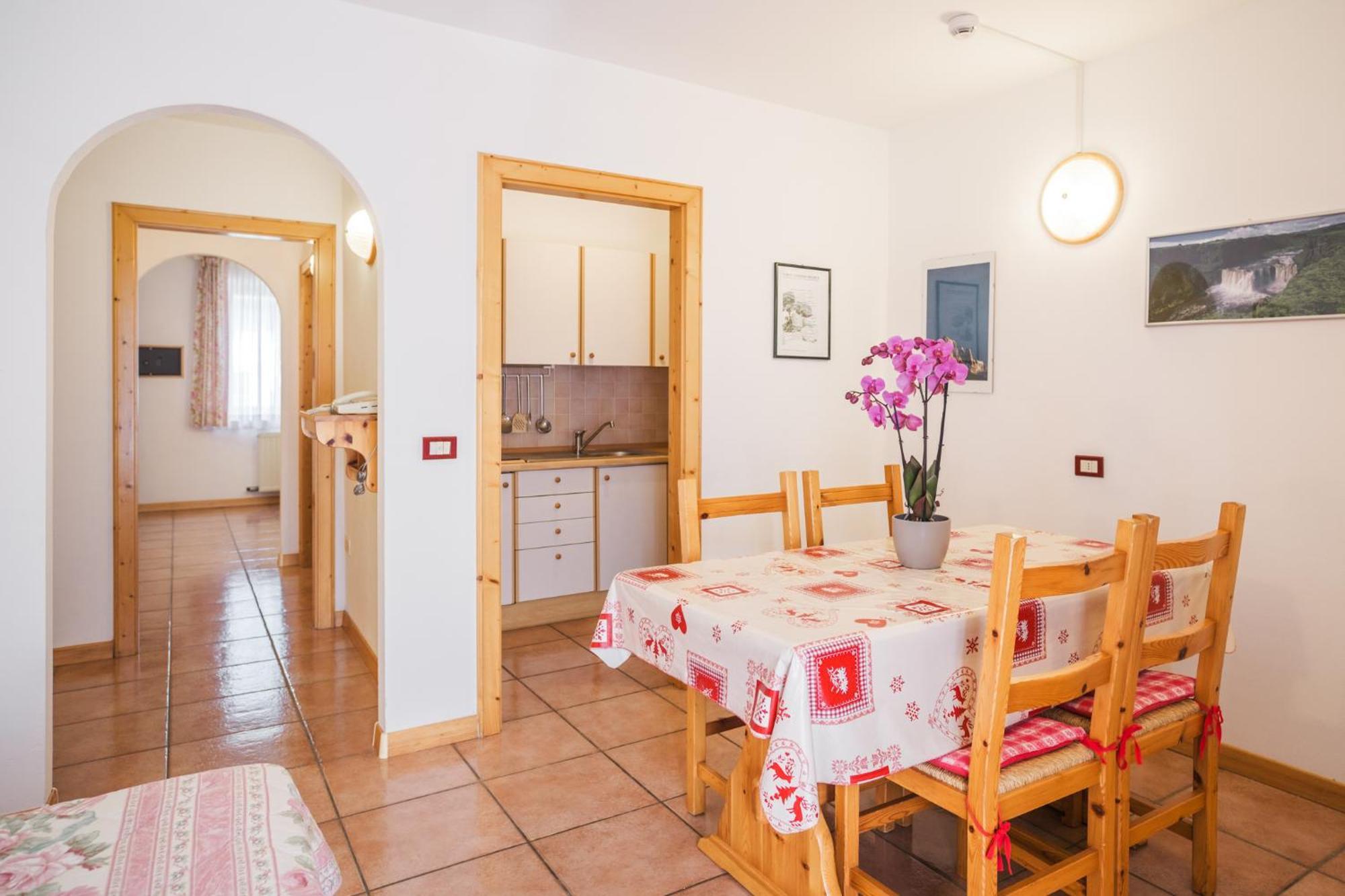Residence Al Caminetto Molveno Εξωτερικό φωτογραφία