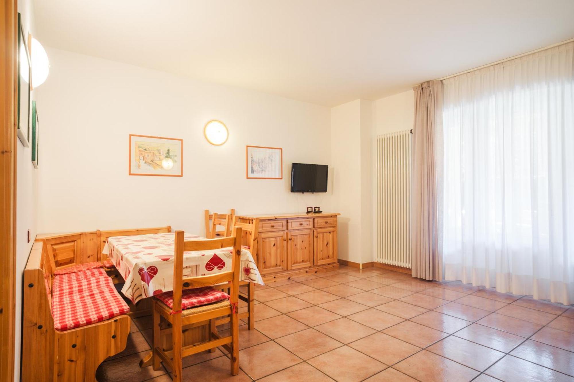 Residence Al Caminetto Molveno Εξωτερικό φωτογραφία