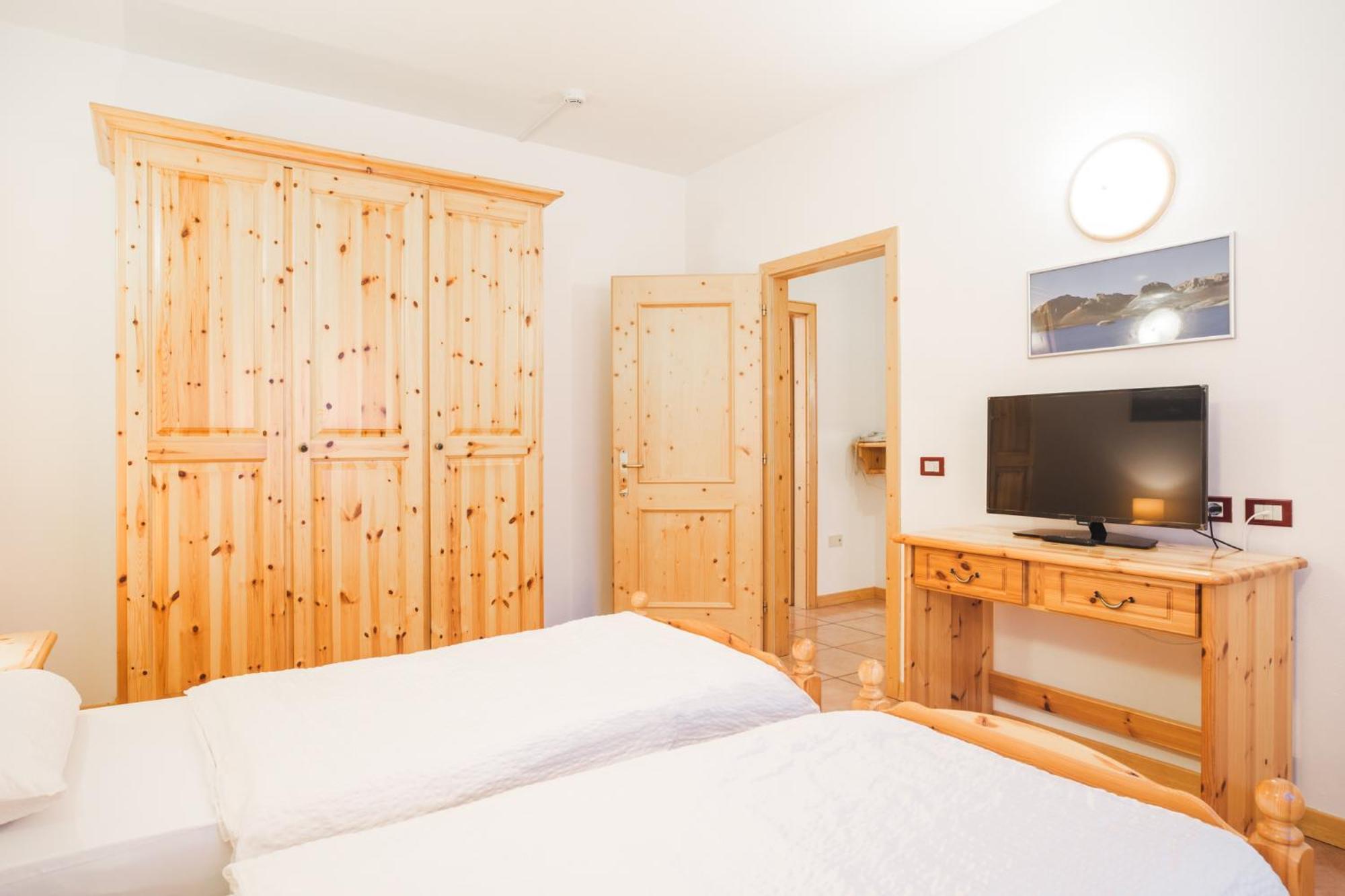 Residence Al Caminetto Molveno Εξωτερικό φωτογραφία