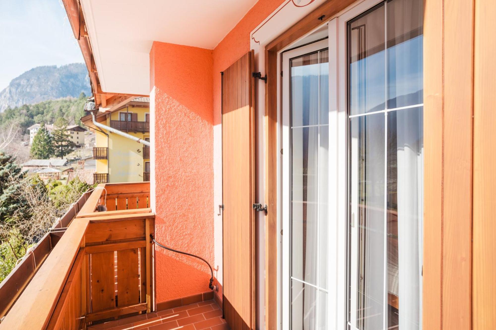 Residence Al Caminetto Molveno Εξωτερικό φωτογραφία